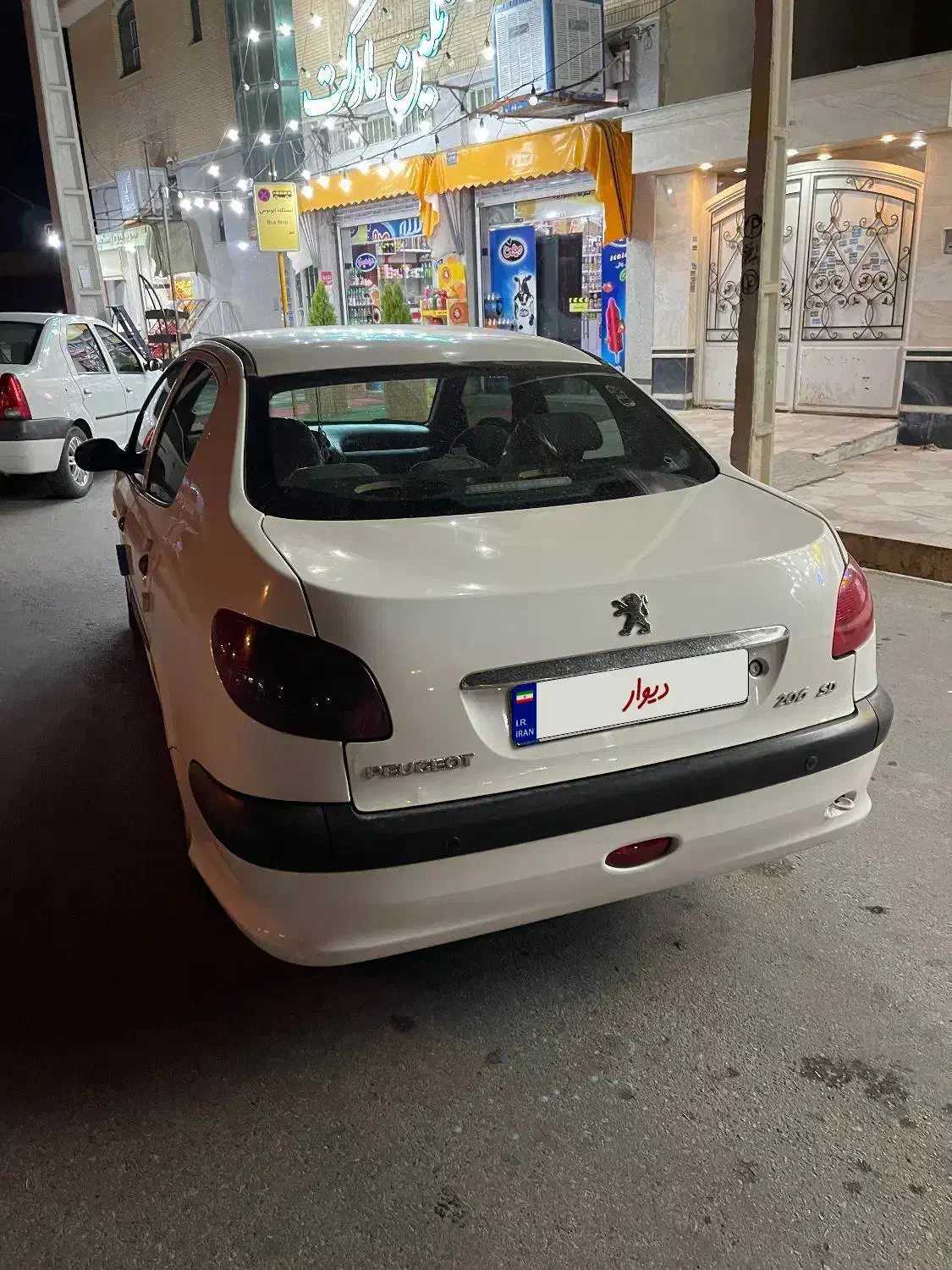 پژو ۲۰۶ صندوق دار v8 - 1393