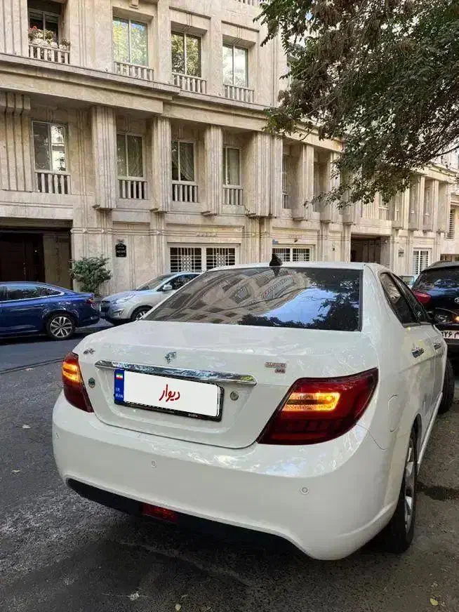 دنا پلاس توربو 6 دنده - 1401