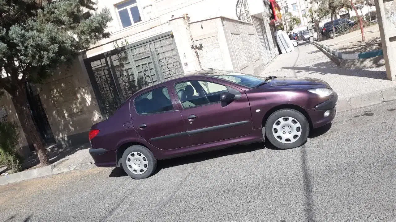 پژو ۲۰۶ صندوق دار v8 - 1394