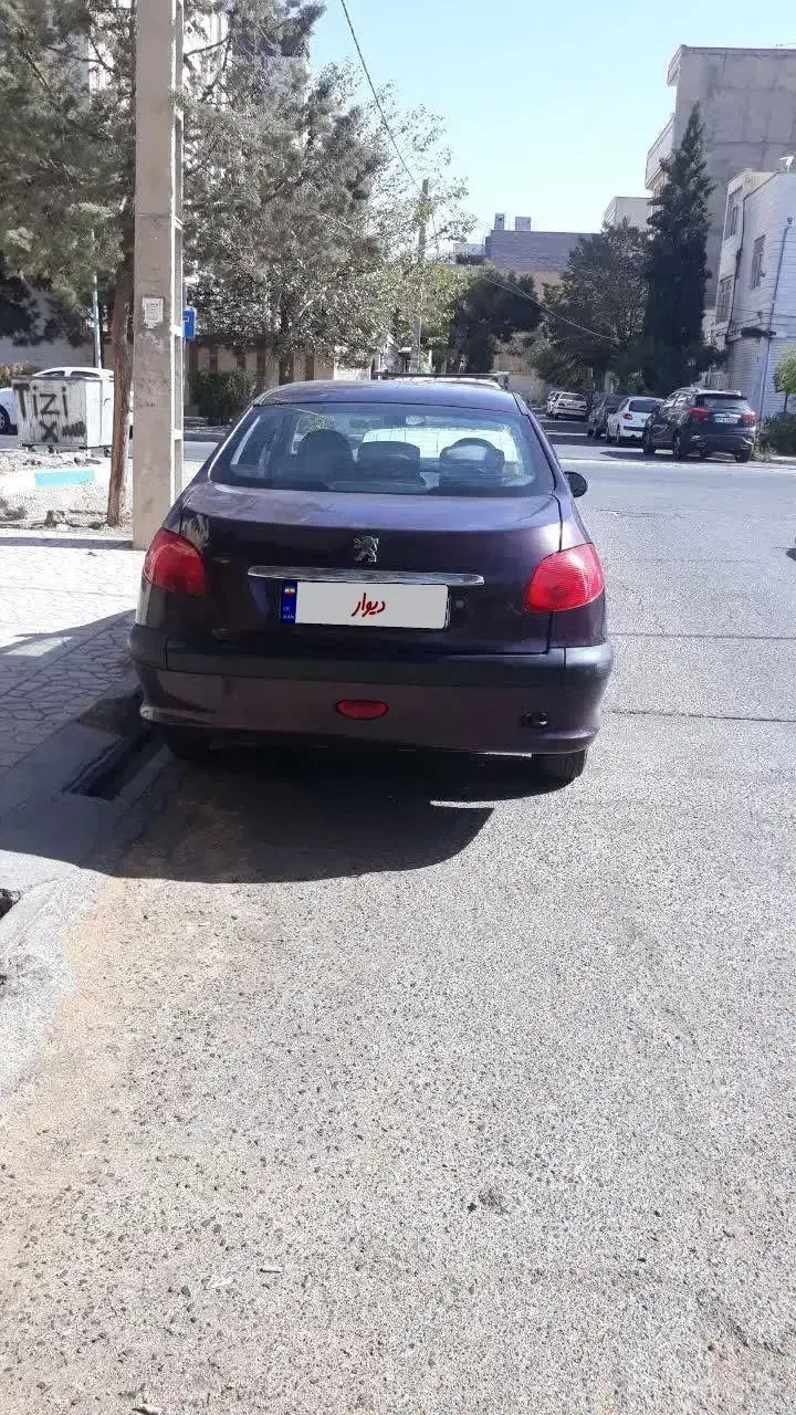 پژو ۲۰۶ صندوق دار v8 - 1394