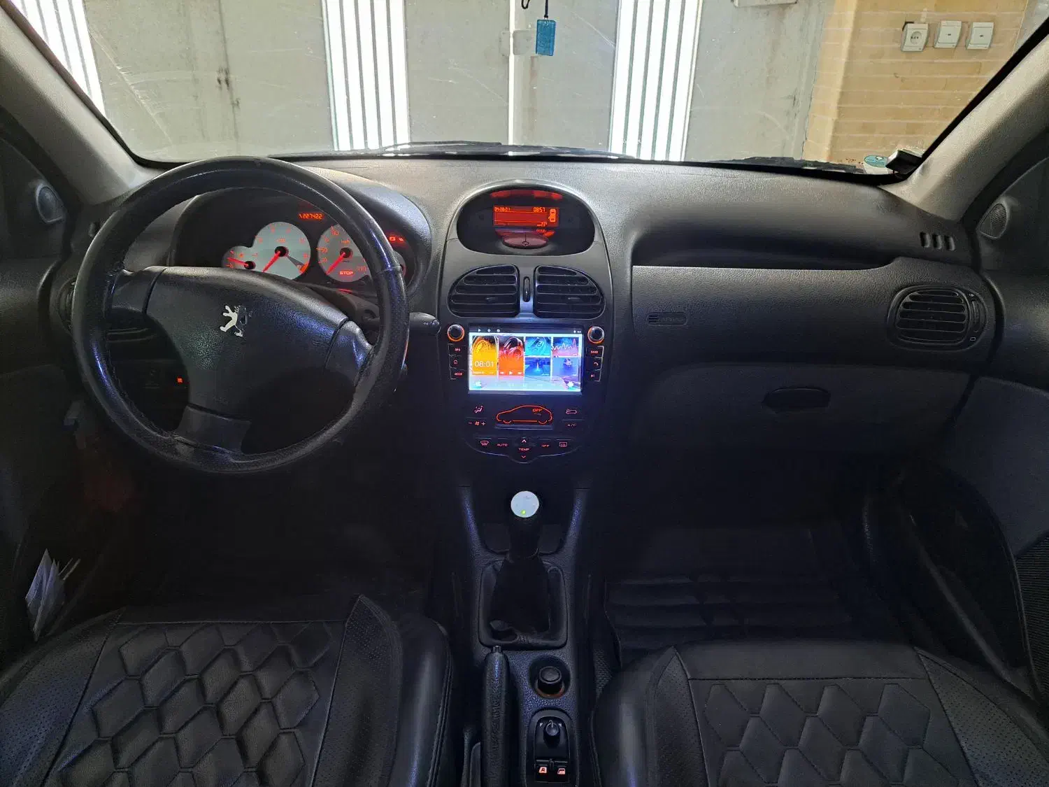 پژو ۲۰۶ صندوق دار v8 - 1394
