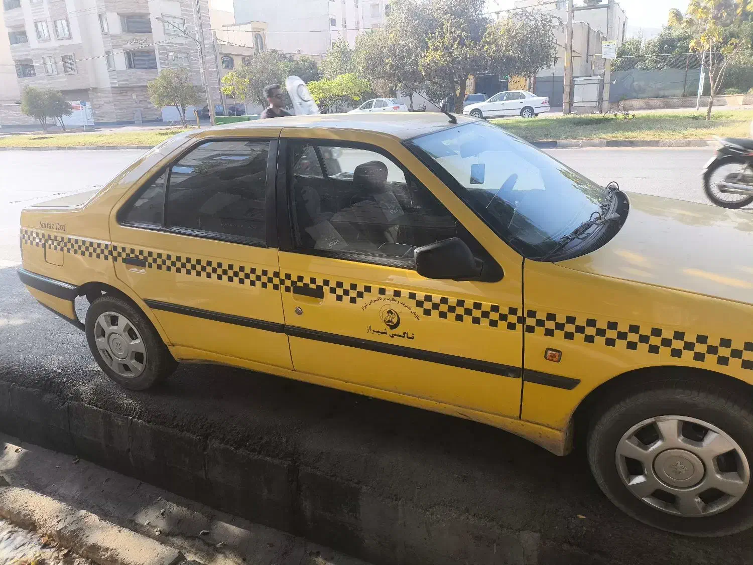 پژو 405 GLX - دوگانه سوز - 1386