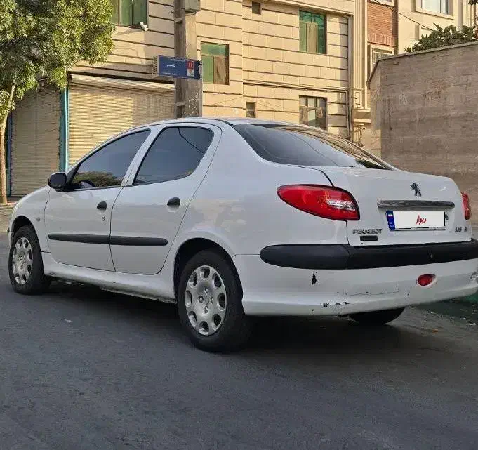 پژو ۲۰۶ صندوق دار v8 - 1395