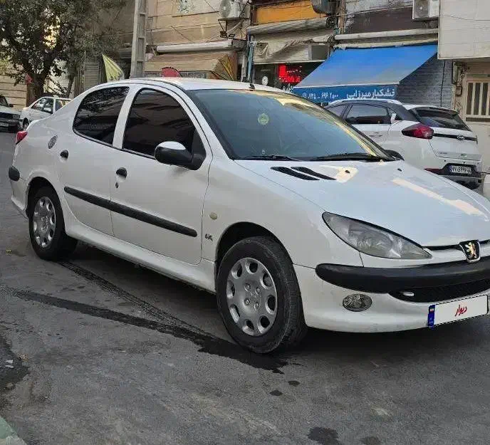 پژو ۲۰۶ صندوق دار v8 - 1395