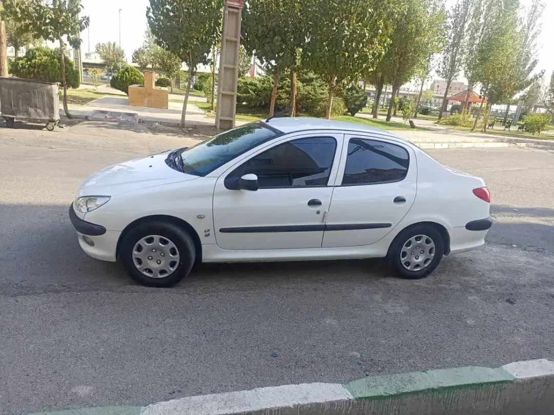 پژو ۲۰۶ صندوق دار v8 - 1396