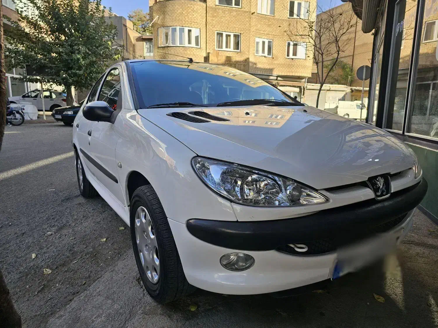 پژو ۲۰۶ صندوق دار v8 - 1397