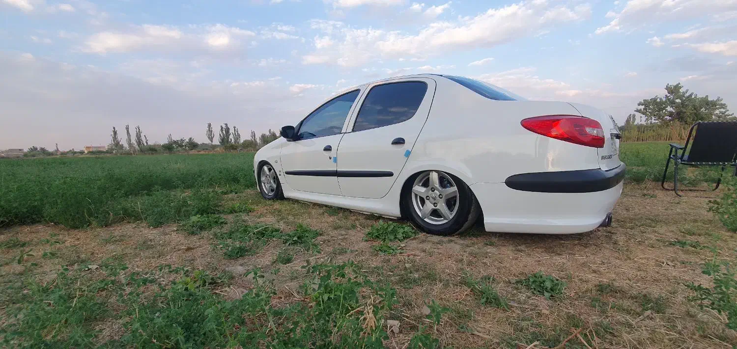 پژو ۲۰۶ صندوق دار v8 - 1396