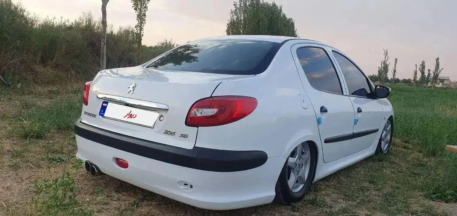 پژو ۲۰۶ صندوق دار v8 - 1396
