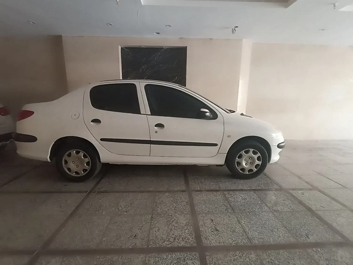 پژو ۲۰۶ صندوق دار v8 - 1396