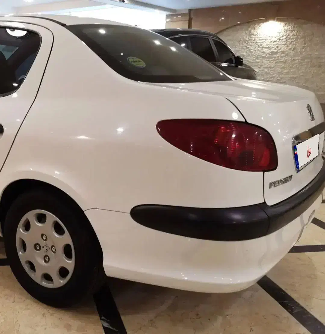 پژو ۲۰۶ صندوق دار v8 - 1396