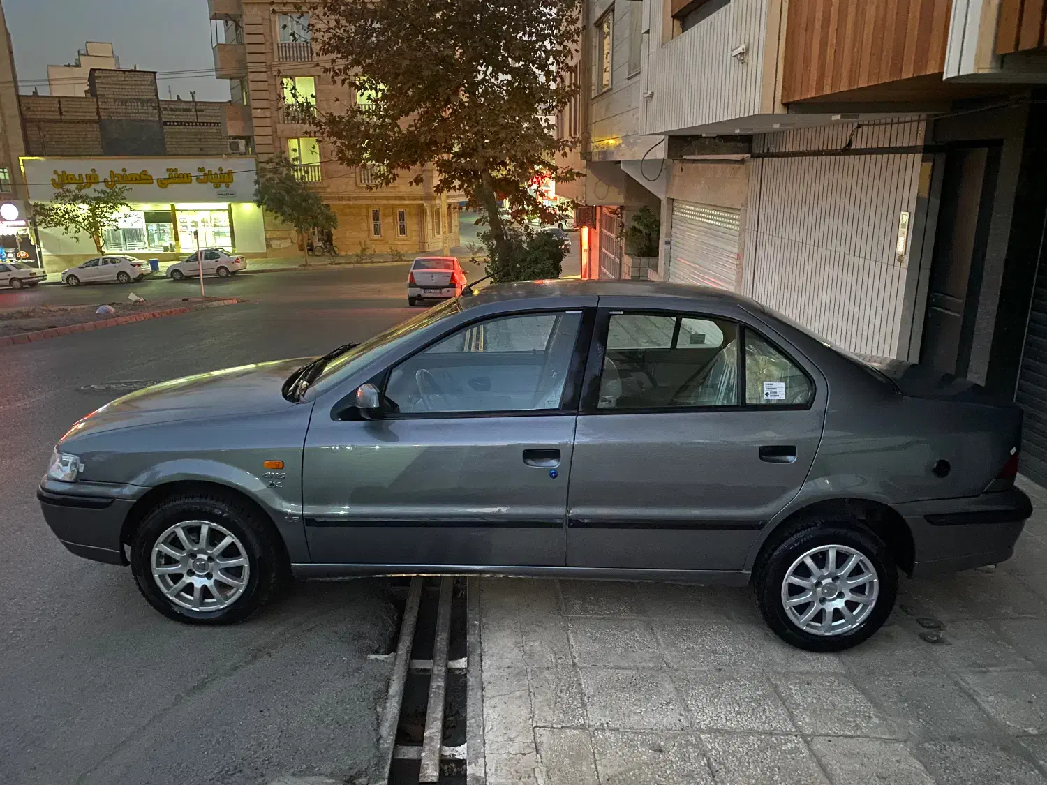 سمند LX XU7 - 1389