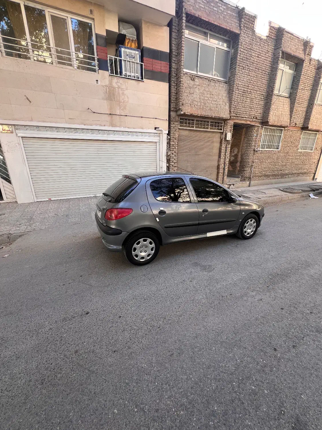 پژو 206 تیپ 5 - 1395