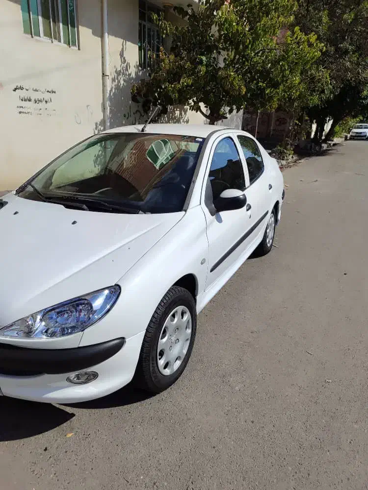 پژو ۲۰۶ صندوق دار v8 - 1393