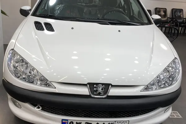 پژو ۲۰۶ صندوق دار v8 - 1399