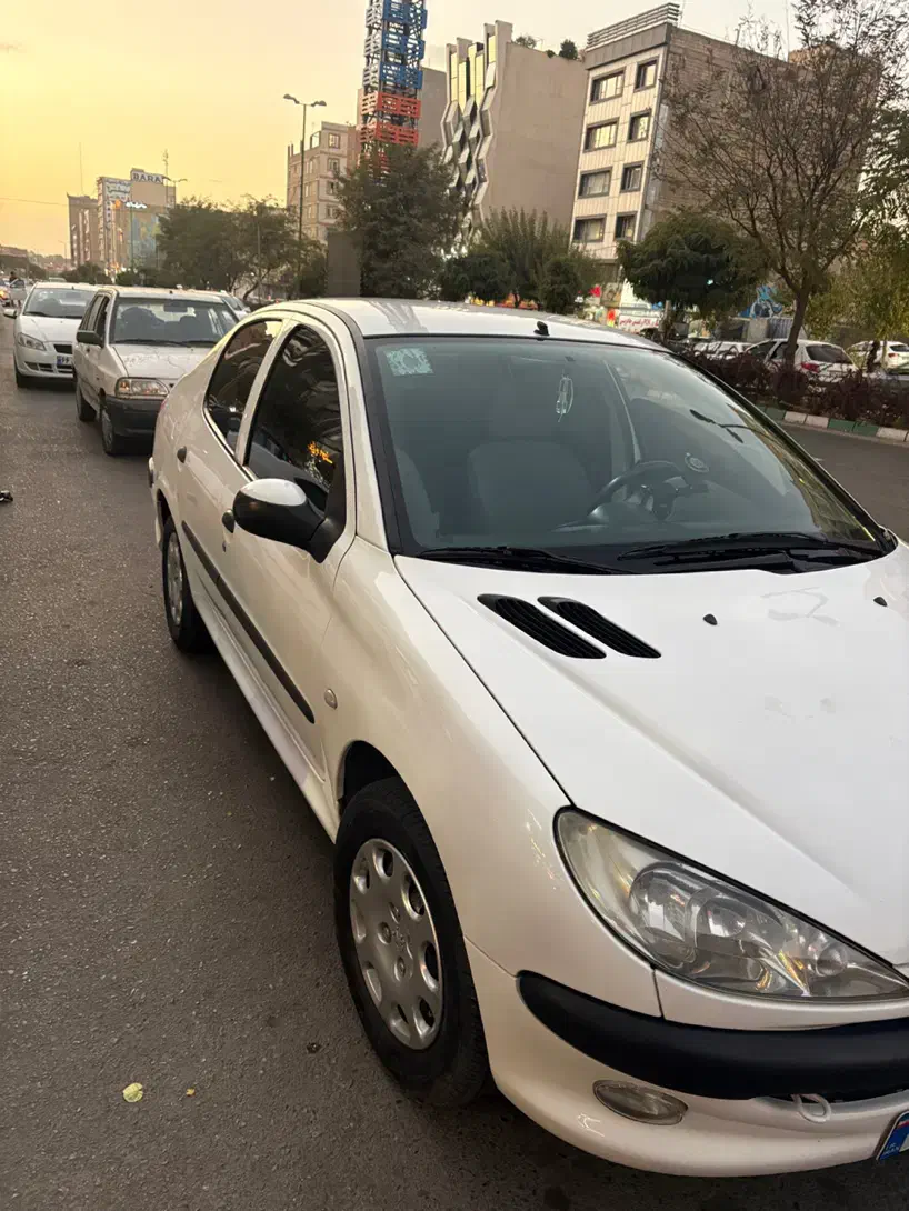پژو ۲۰۶ صندوق دار v8 - 1398