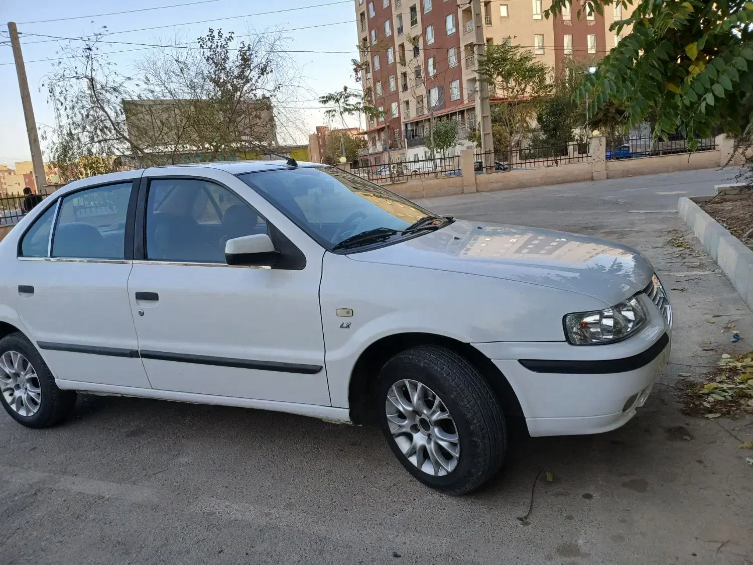 سمند LX XU7 - 1395