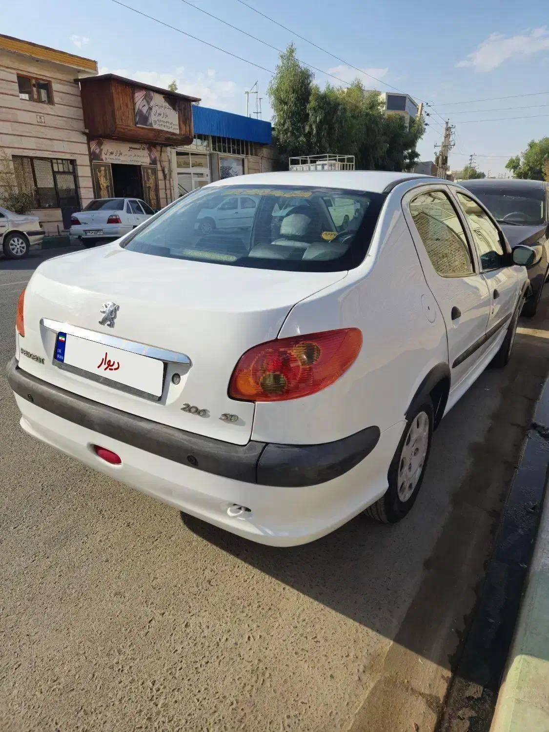 پژو ۲۰۶ صندوق دار v8 - 1393