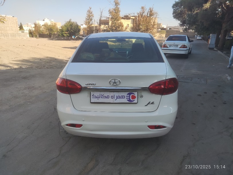 جک J4 اتوماتیک آپشنال - 1402