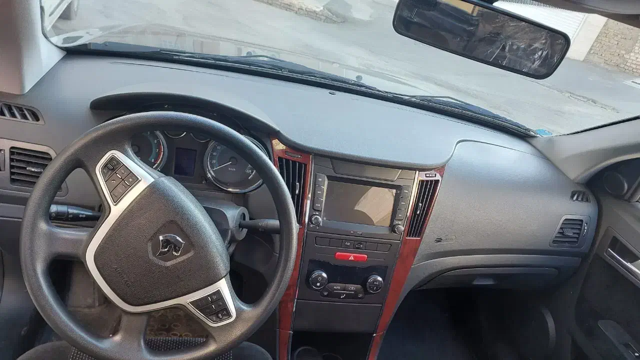 دنا پلاس ۵ دنده EF7 - 1402