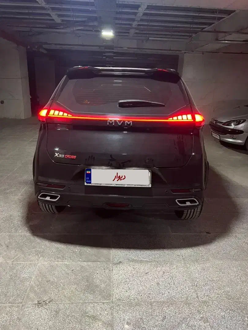 خودرو ام وی ام، X33 کراس آگهی ann_20840641
