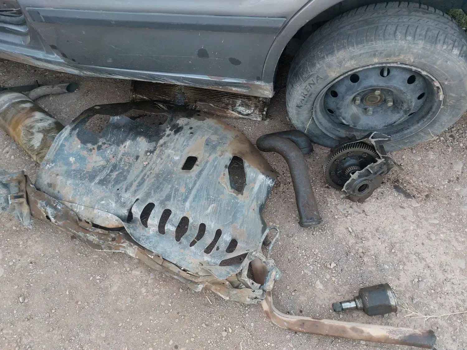 سمند LX XU7 - 1384