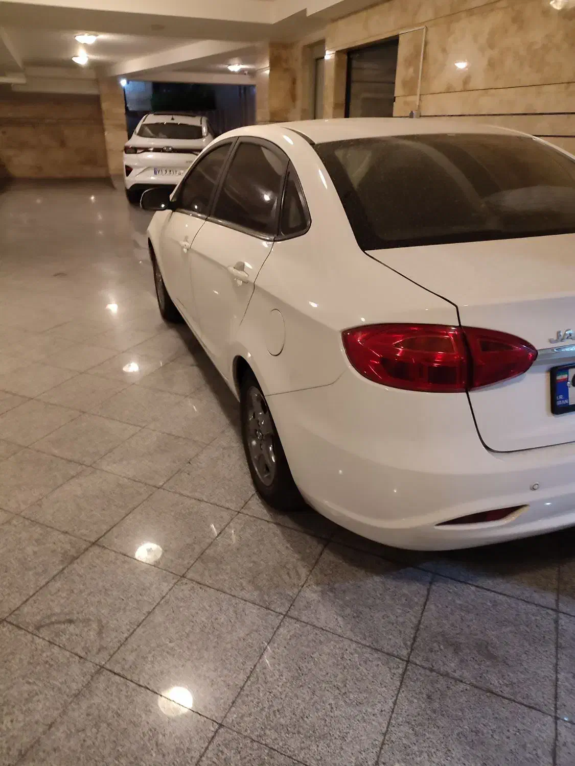 جک J4 اتوماتیک آپشنال - 1402