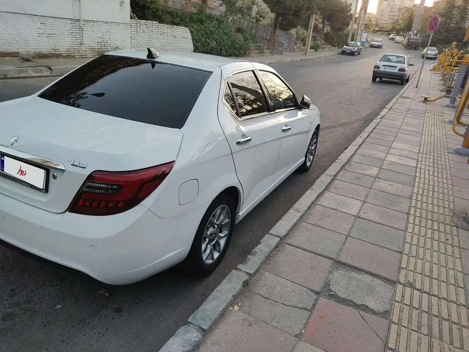 دنا پلاس توربو اتوماتیک - 1401
