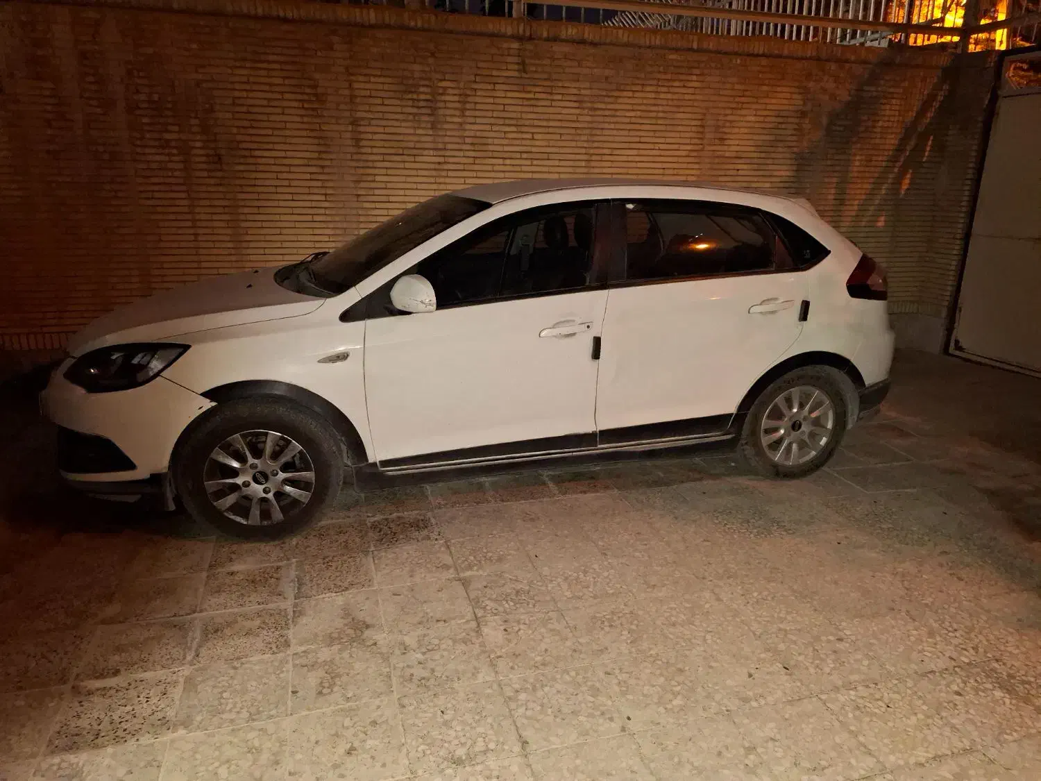 خودرو ام وی ام، 315 هاچ بک آگهی ann_20840972