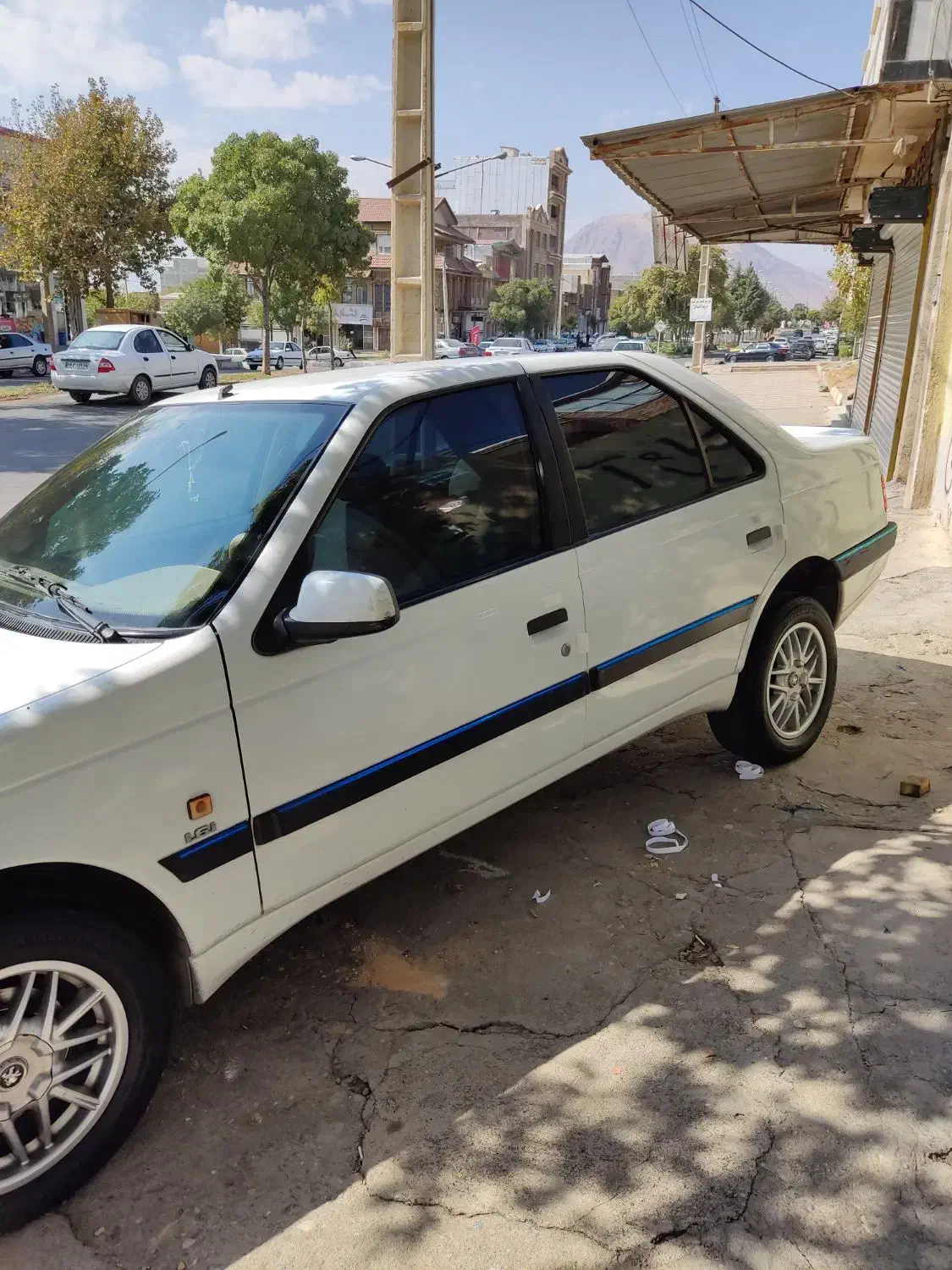 پژو 405 SLX بنزینی TU5 - 1390