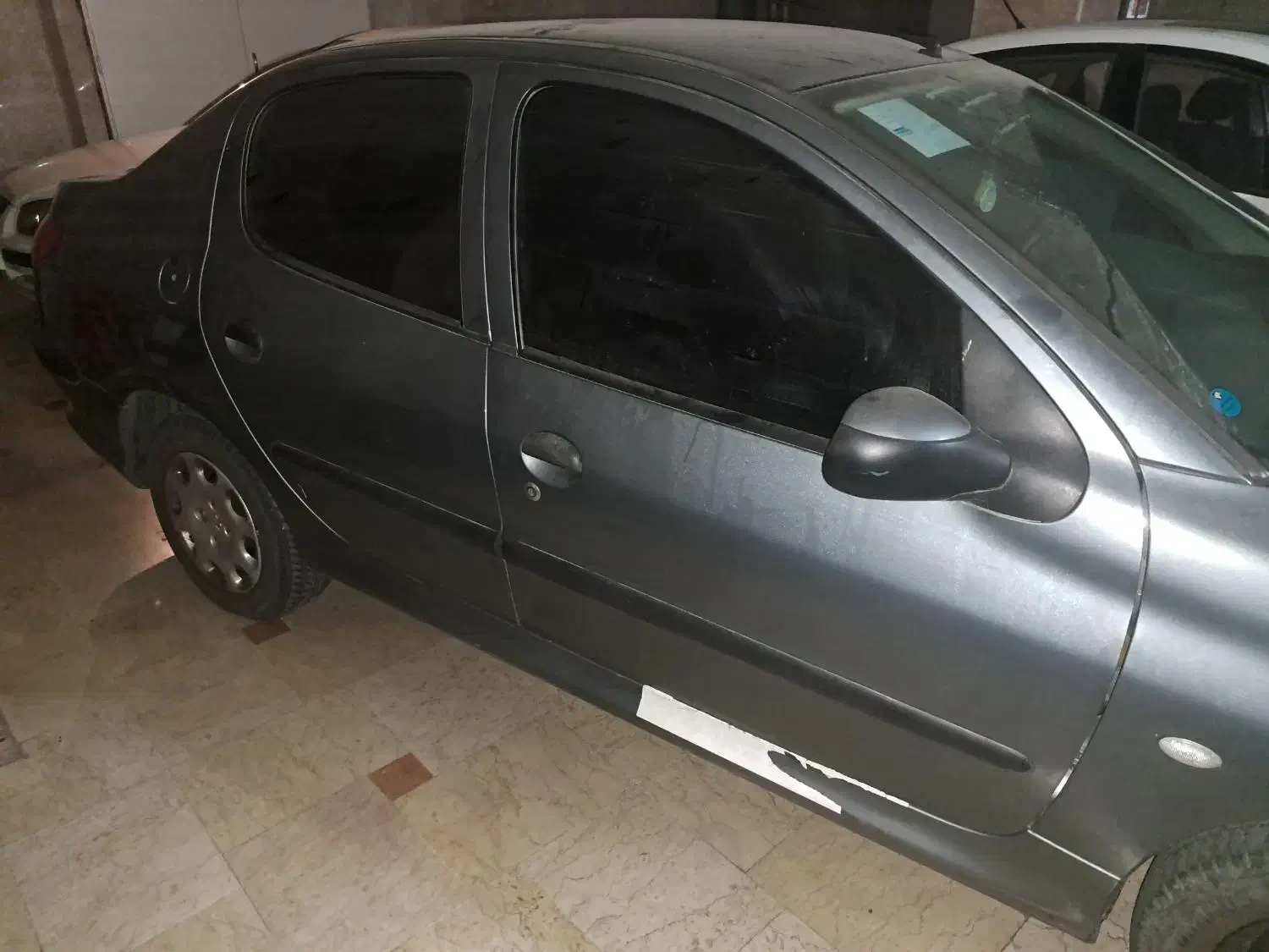 پژو ۲۰۶ صندوق دار v8 - 1397