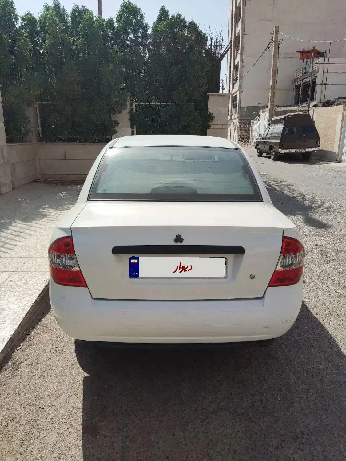 تیبا صندوق دار SX - 1400
