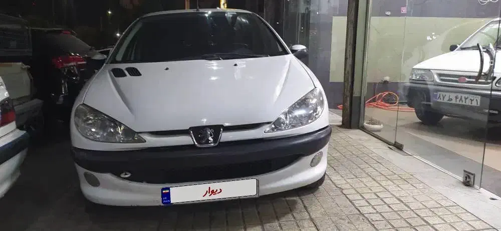 پژو ۲۰۶ صندوق دار v8 - 1395