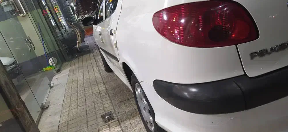 پژو ۲۰۶ صندوق دار v8 - 1395