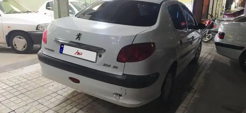 پژو ۲۰۶ صندوق دار v8 - 1395