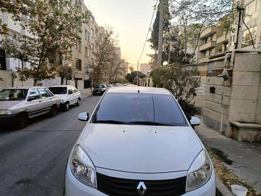خودرو رنو، ساندرو آگهی ann_20842529