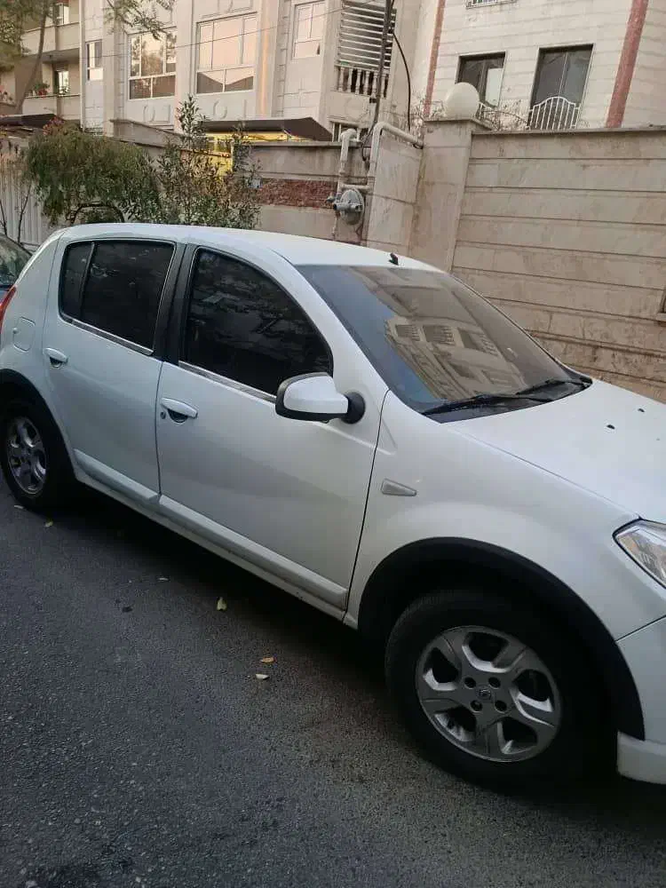 رنو ساندرو اتوماتیک - 1397