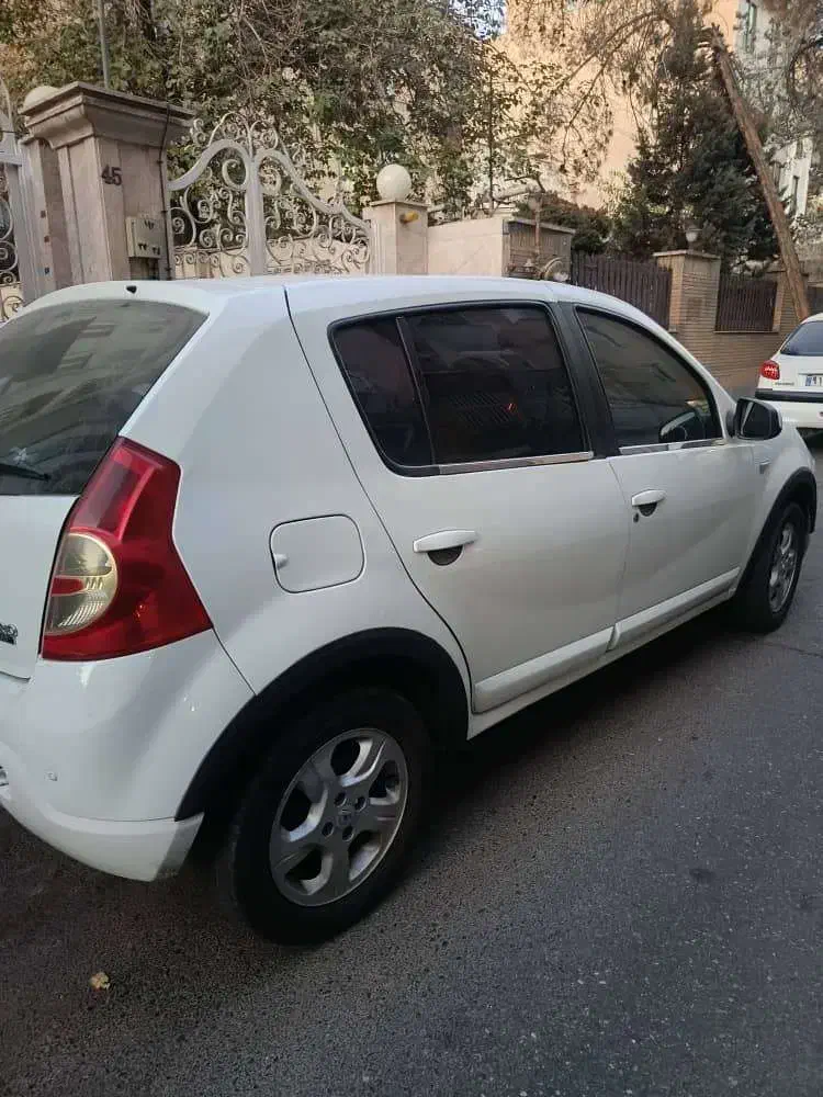 رنو ساندرو اتوماتیک - 1397