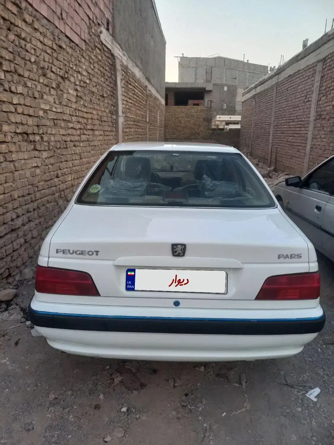 پژو پارس XU7P - 1401