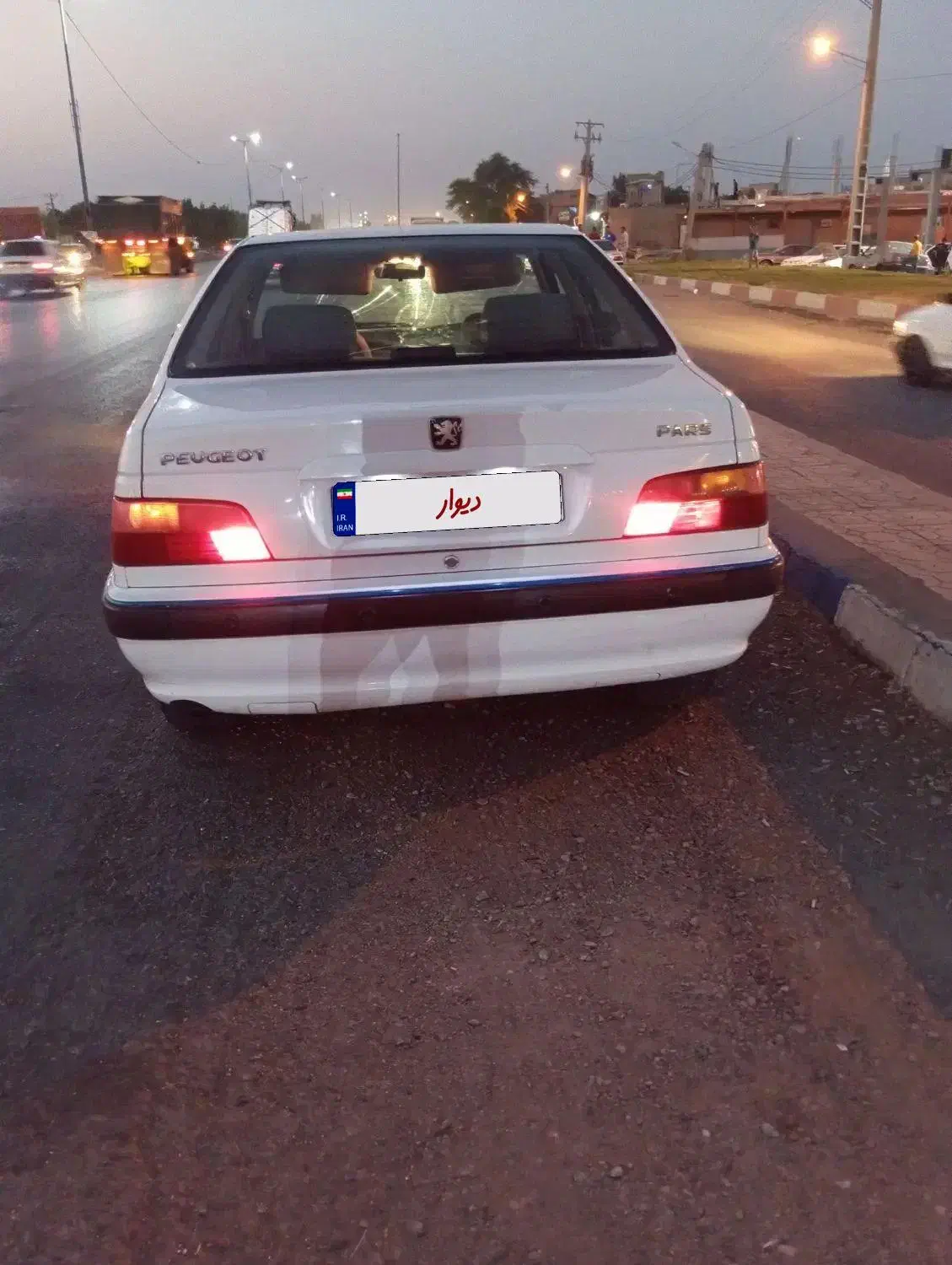 پژو پارس سال - 1389