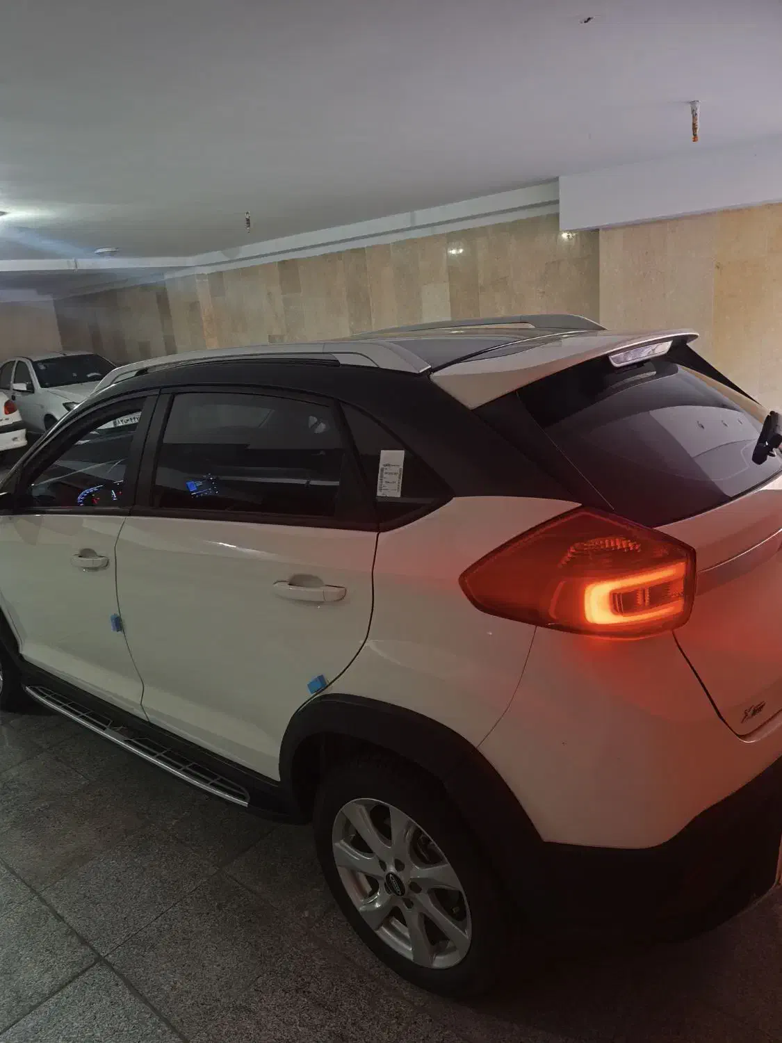 ام وی ام X22 دنده ای اسپرت لاکچری - 1400