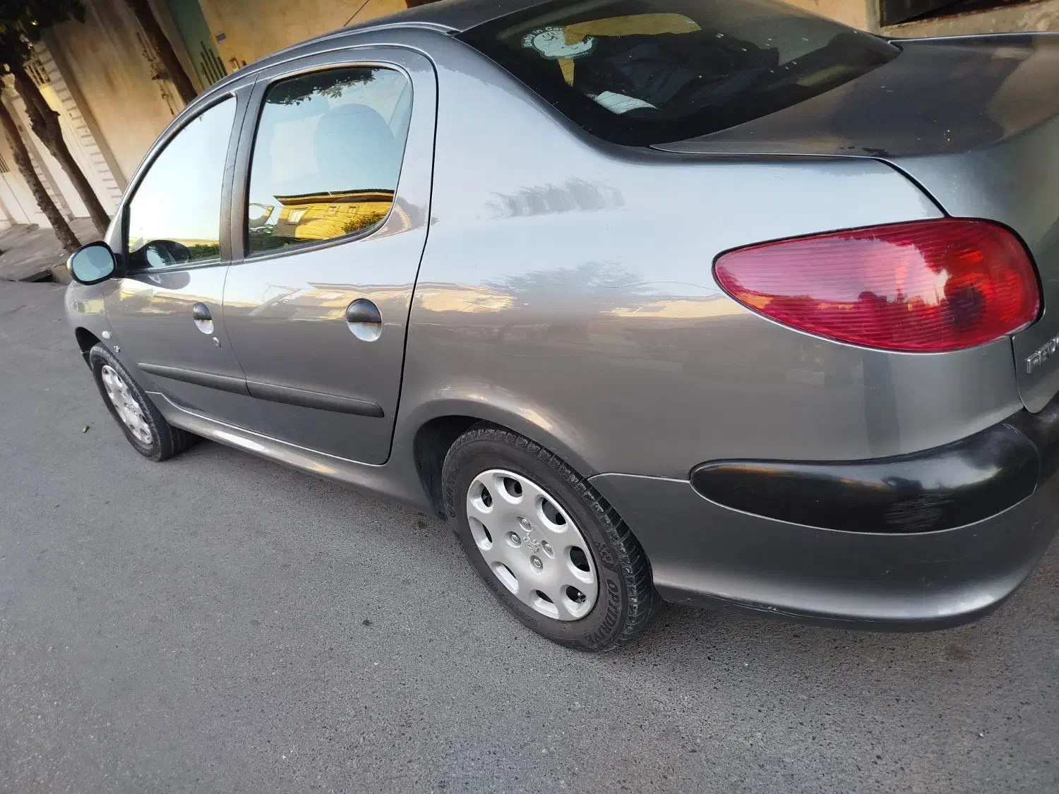 پژو ۲۰۶ صندوق دار v8 - 1386