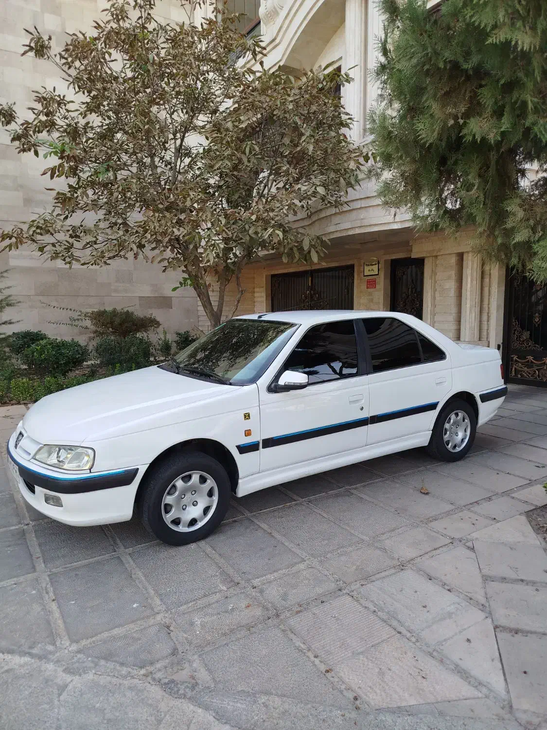 پژو پارس سال - 1390