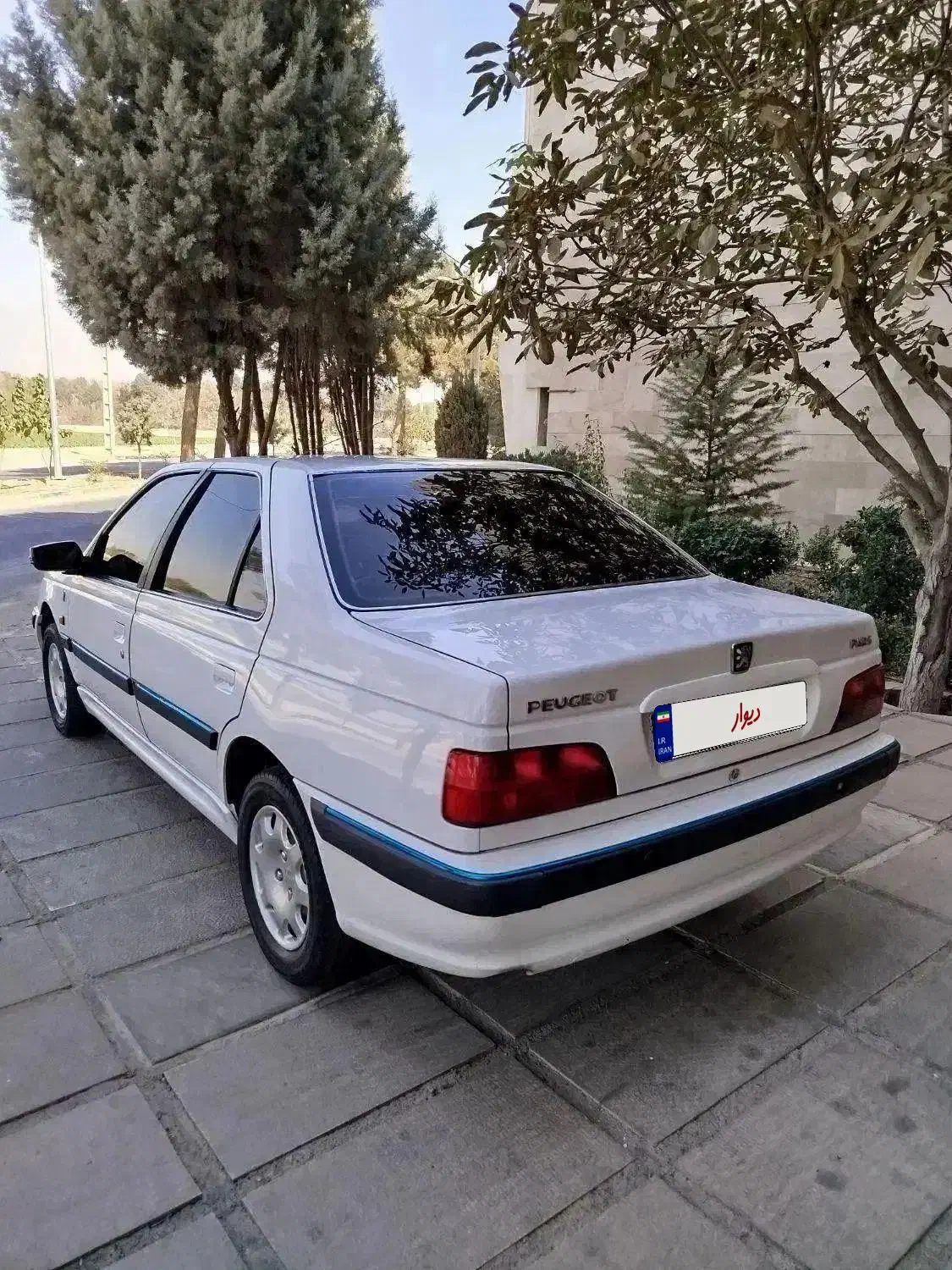 پژو پارس سال - 1390