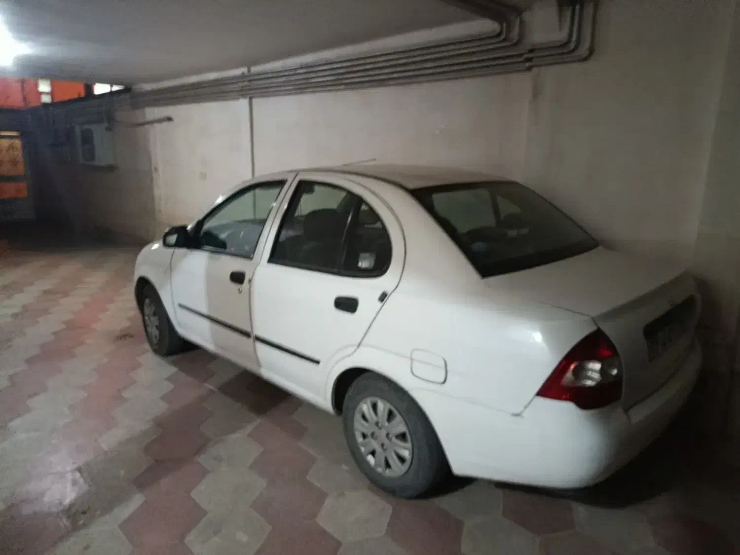 تیبا صندوق دار SX - 1401