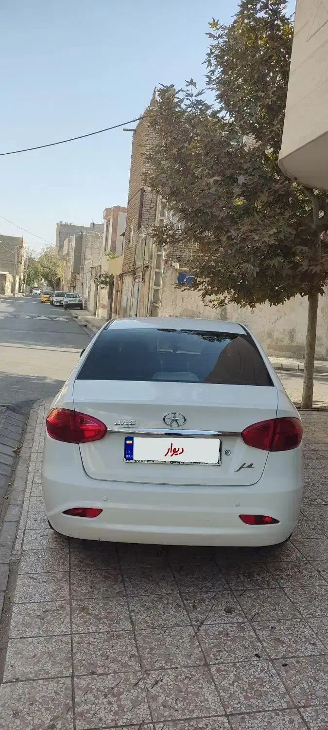 جک J4 اتوماتیک آپشنال - 1402