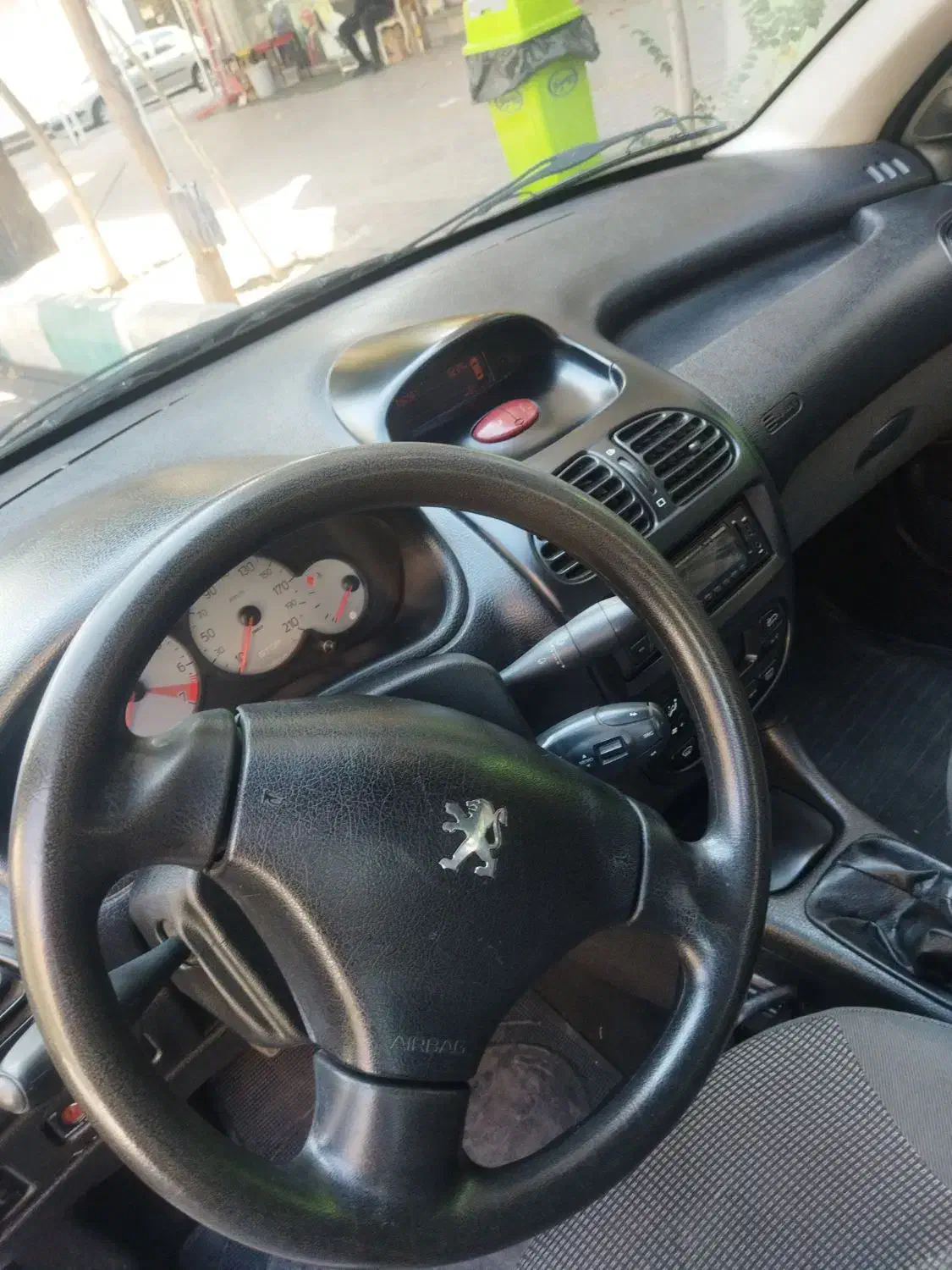 پژو ۲۰۶ صندوق دار v8 - 1395