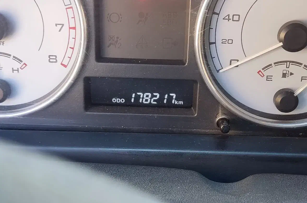 پژو پارس سال - 1395