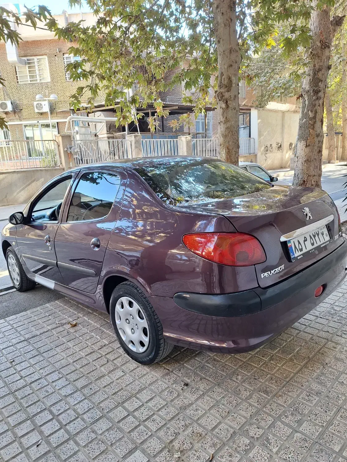 پژو ۲۰۶ صندوق دار v20 - 1390