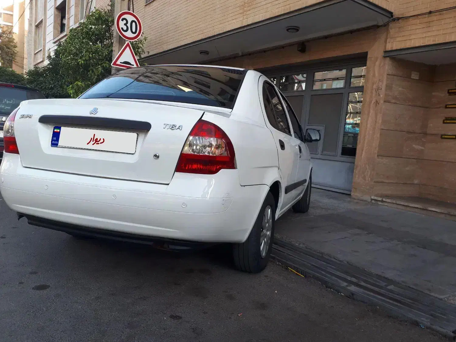 تیبا صندوق دار SX - 1391