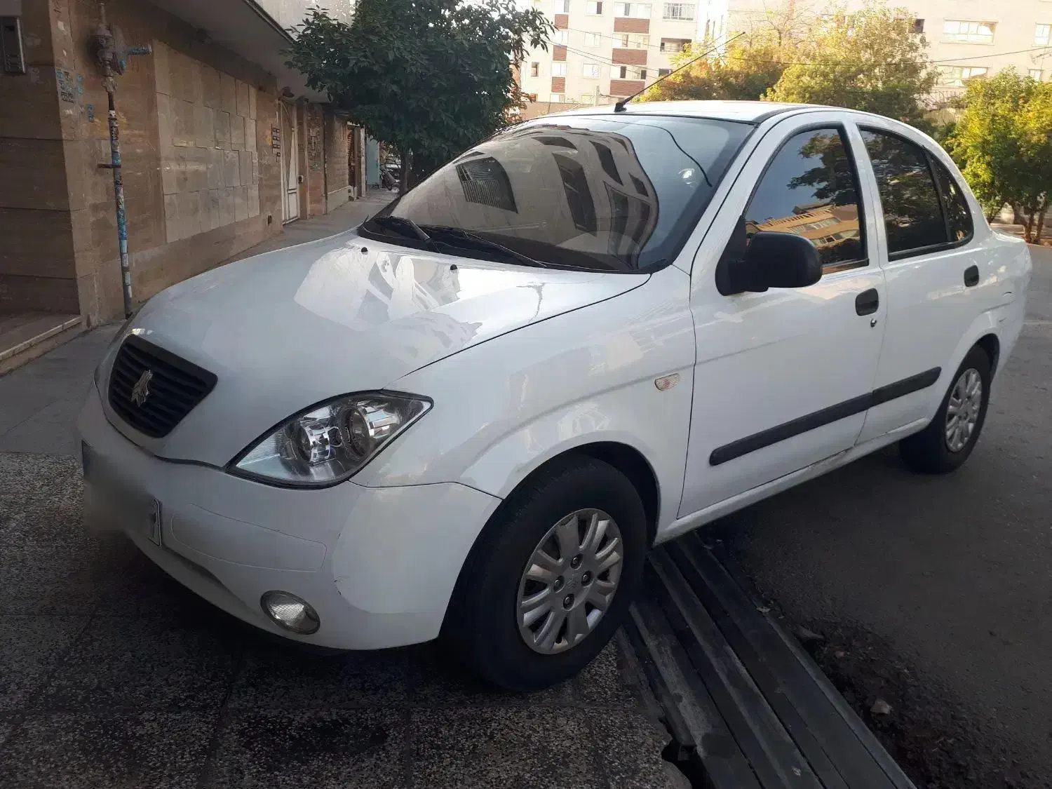 تیبا صندوق دار SX - 1391